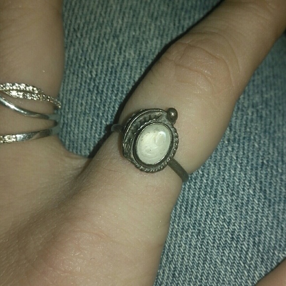 Navajo Sterling Mother of Pearl set - Picture 8 of 8